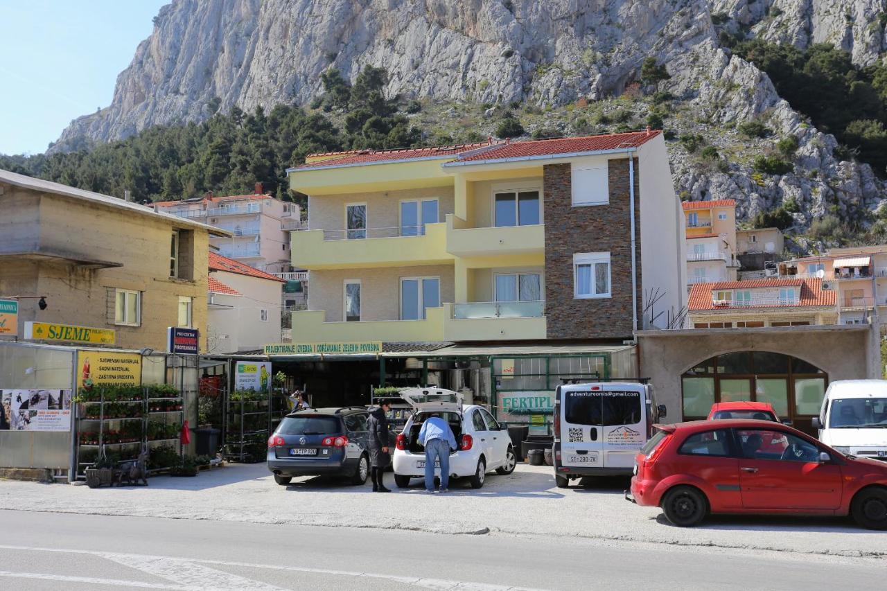 Apartments With A Parking Space Omis - 10362 ภายนอก รูปภาพ